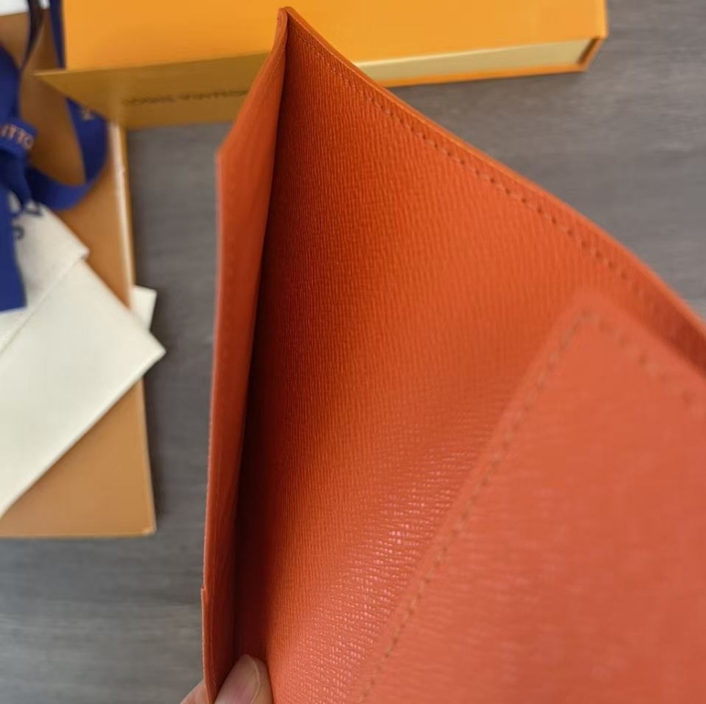 Louis Vuitton Passport Cover - Picture 5 of 9